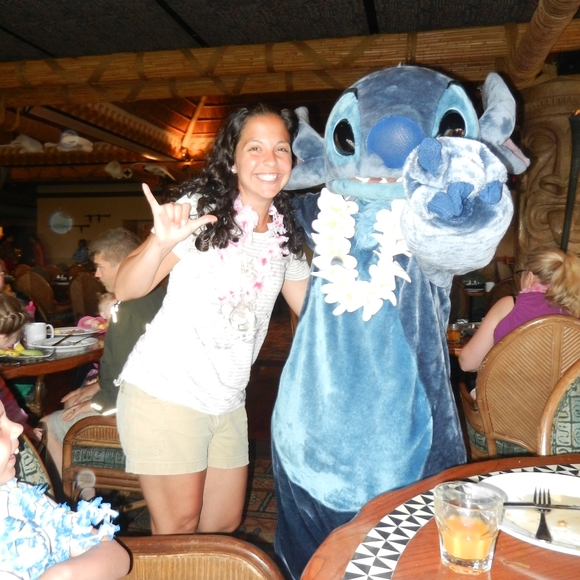 Meet your Posher, Gina - Picture 2 of 2